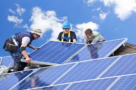 ENERGIA – In Sardegna calano consumi elettrici e produzione di energia fotovoltaica.