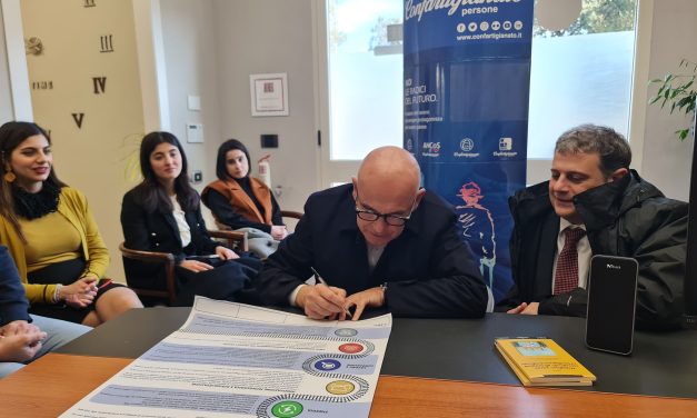 ELEZIONI REGIONALI – Confartigianato Sardegna ha incontrato a Quartu il candidato della Coalizione Sarda, Renato Soru. Gli Artigiani sardi: “Impegno e dignità per l’Artigianato sardo: necessario essere al centro delle strategie di sviluppo regionali”. Il Candidato ha sottoscritto il Manifesto di Confartigianato Sardegna con i 7 punti programmatici.
