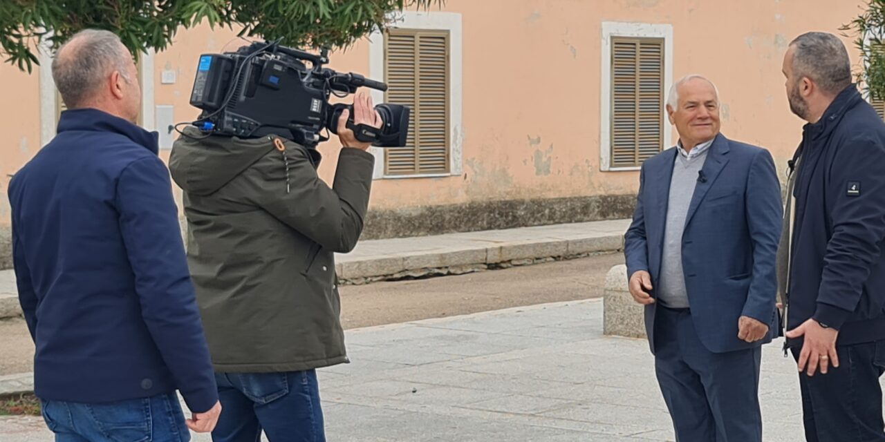 CANADA-SARDEGNA – Su Rai Tre Nazionale l’invito dei pensionati di ANAP Confartigianato Sardegna ai “colleghi” canadesi. Sabato 19 aprile alle 13.25 nella puntata di “Mezzogiorno Italia” nel servizio registrato a San Pantaleo (Olbia-Gallura). Giovanni Mellino (Presidente ANAP Confartigianato Sardegna e VicePresidente Nazionale) “Già al lavoro per far conoscere la proposta e contribuire all’arrivo dei pensionati dal Canada”.
