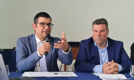 FINANZIARIA SARDEGNA 2025 – In arrivo 30 milioni di euro per le imprese artigiane della Sardegna. Giunta e Consiglio rifinanziano la Legge 949 per lo sviluppo del settore. La soddisfazione di Confartigianato Sardegna che rivendica il risultato. Meloni e Serra (Presidente e Segretario Confartigianato Imprese Sardegna): “Fondamentale per continuare il percorso di sostegno a chi è capace di creare reddito e dare lavoro”.