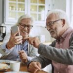 ANZIANI E TECNOLOGIA – Nonni digitali: smartphone sempre più centrale nella vita degli anziani. L’indagine di Di.Te. e ANAP Confartigianato anche sui sardi; quasi l’83% degli anziani lo usa ogni giorno, tra opportunità, solitudine e nuovi rischi. Giovanni Mellino (Presidente ANAP Confartigianato Sardegna e VicePresidente Nazionale): “Strumento utile e sempre più compagno di vita. Necessario interrogarsi sugli effetti che un uso intenso può avere”.