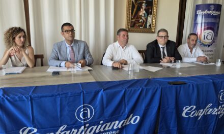 ELEZIONI CONFARTIGIANATO SARDEGNA – Giacomo Meloni confermato Presidente di Confartigianato Imprese Sardegna. 60 anni, imprenditore edile di Olbia continuerà a guidare le 7mila imprese, con 20mila addetti, per i prossimi 2 anni. Eletto stamattina a Sennori (SS). In Sardegna 34mila imprese artigiane con 64mila lavoratori e 3miliardi e mezzo di valore aggiunto. Allarme per ricambio generazionale e competitività: manca il personale e i giovani.